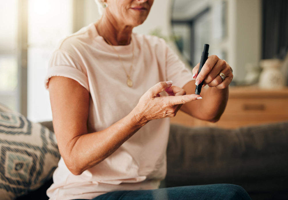 A categoria Diabetes inclui suplementos formulados para apoiar o metabolismo da glicose e o equilíbrio dos níveis de açúcar no sangue, sempre como complemento de um estilo de vida saudável.