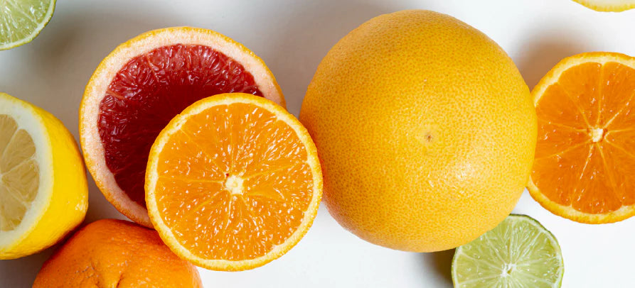 Citrinos em destaque, transmitindo frescura, vitalidade e uma fonte natural de vitamina C.