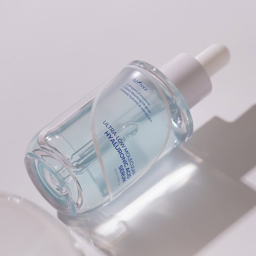 Frasco do Sérum Ácido Hialurônico Ultra-Low Molecular 50ml da Isntree, hidratação profunda com ácido hialurônico de baixo peso molecular.