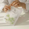 Máscara facial da Beauty of Joseon com embalagem minimalista em tons claros, destacando a Centella Asiatica como ingrediente principal