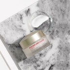 Creme de Dia Anti-Idade System Absolute Light 50ml Annemarie Börlind, cuidado facial de textura leve para pele madura, formulado para melhorar a firmeza, elasticidade e suavidade da pele.