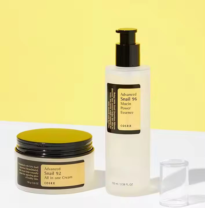 Advanced Snail Set COSRX, conjunto coreano com mucina de caracol para limpar, hidratar, suavizar e reforçar a barreira da pele.
