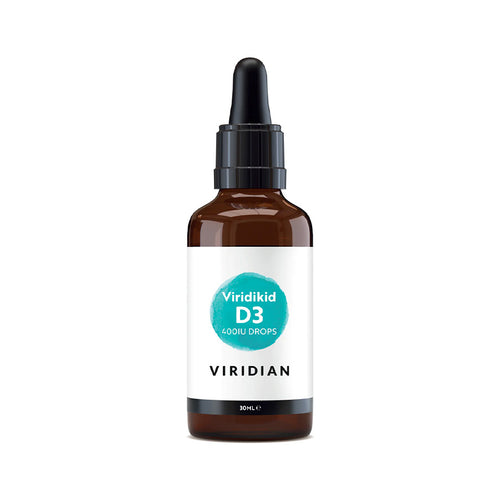 Viridikid Vitamina D3 400IU Gotas 30ml Viridian é um suplemento alimentar líquido com vitamina D3, pensado para uma utilização simples no dia a dia. Cada dose de 0,5 ml fornece 400 UI, ou 10 µg, de vitamina D3 sob a forma de colecalciferol.