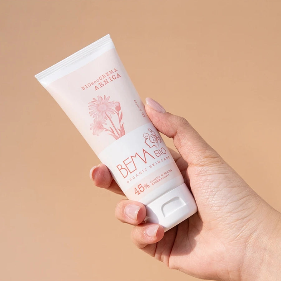 Bioecocrema Arnica Bema Bio, creme corporal com extrato de árnica, em embalagem de 100 ml.