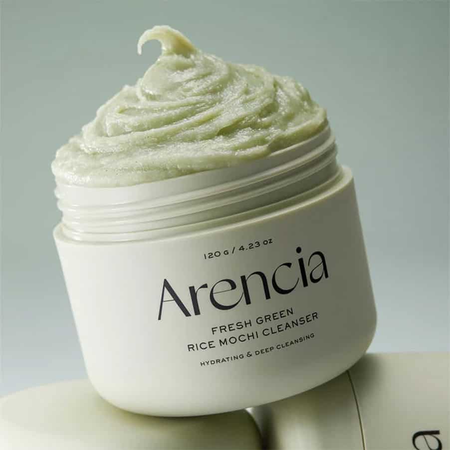 Fresh Green Rice Mochi Cleanser 120g da Arencia em embalagem verde, gel de limpeza facial com arroz verde.