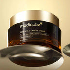 Pote do Deep Vita C Capsule Cream 55g da Medicube, creme iluminador com cápsulas de vitamina C para revitalização da pele.