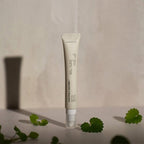 Tubo do Creme de Olhos Bakuchiol Black Rice 20ml da Haruharu Wonder, cuidado suave e eficaz para a zona do contorno ocular.