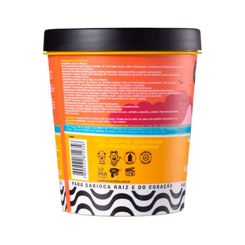 La mascarilla hidronutritiva Carioca de Lola (450 g) hidrata y nutre profundamente el cabello. Su fórmula con ingredientes activos hidratantes repara el cabello seco y dañado, dejándolo más suave, brillante y sedoso. Ideal para revitalizar el cabello.