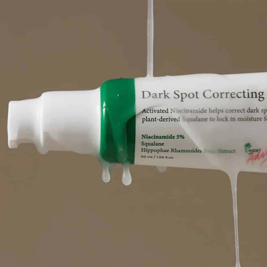 Sérum Dark Spot Correcting Glow 50ml da Axis-Y em frasco pump, formulado para ajudar a uniformizar manchas e iluminar a pele.