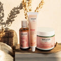 Pack de productos naturales para el embarazo de Weleda con productos hidratantes.