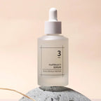 Super Glowing Set N.3 Numbuzin com tónico Super Glowing Essence de 200 ml e sérum Skin Softening de 50 ml.
