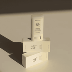 Bastão do Protetor Solar Stick Mugwort + Camelia SPF50+ PA++++ 18g da Beauty of Joseon, prático e suave para proteção solar diária.