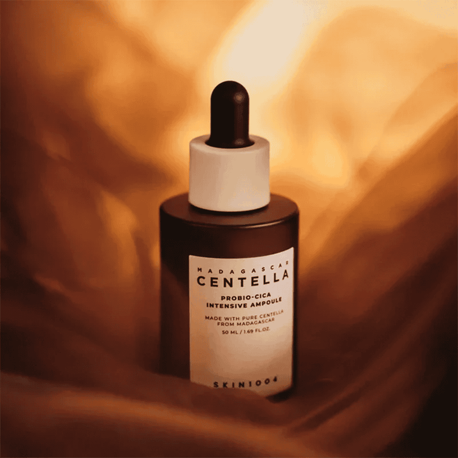 Frasco da Ampola Intensiva Madagascar Centella Probio-Cica 50ml da Skin1004, tratamento reparador e calmante para peles sensíveis.