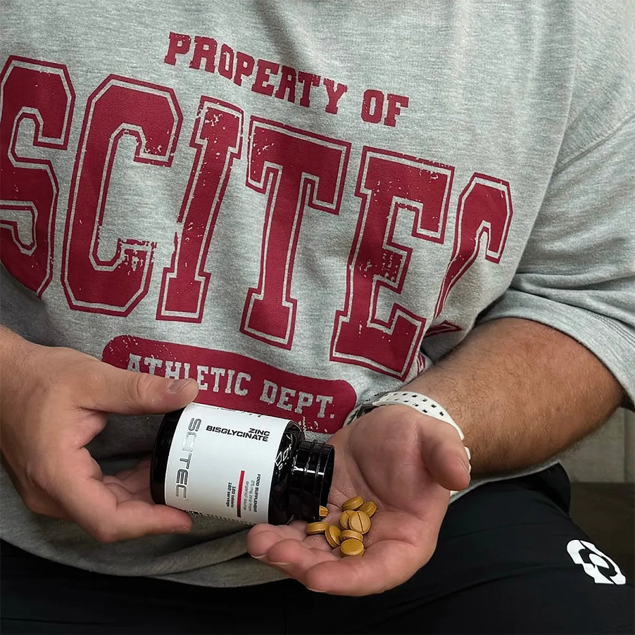 Zinc Bisglycinate Scitec Nutrition, suplemento alimentar com bisglicinato de zinco, em embalagem de 100 comprimidos.